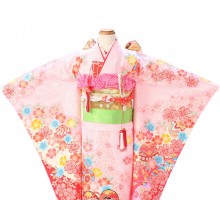  【七五三　7歳　女の子】ピンクの絞り調の上品で華やかな古典柄の着物　E-7-022