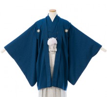 【ジュニア　紋付き袴】小学校の卒業式　凛々しく紋付き袴姿　人気の紺