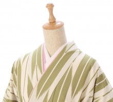 グリーンの矢絣柄の卒業式袴フルセット(白系)|卒業袴(普通サイズ)3枚目